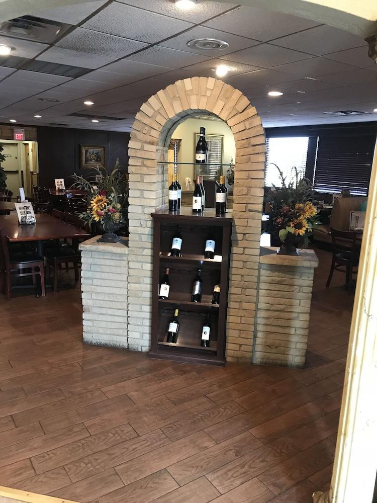 סטיבנוויל Rodeway Inn מראה חיצוני תמונה