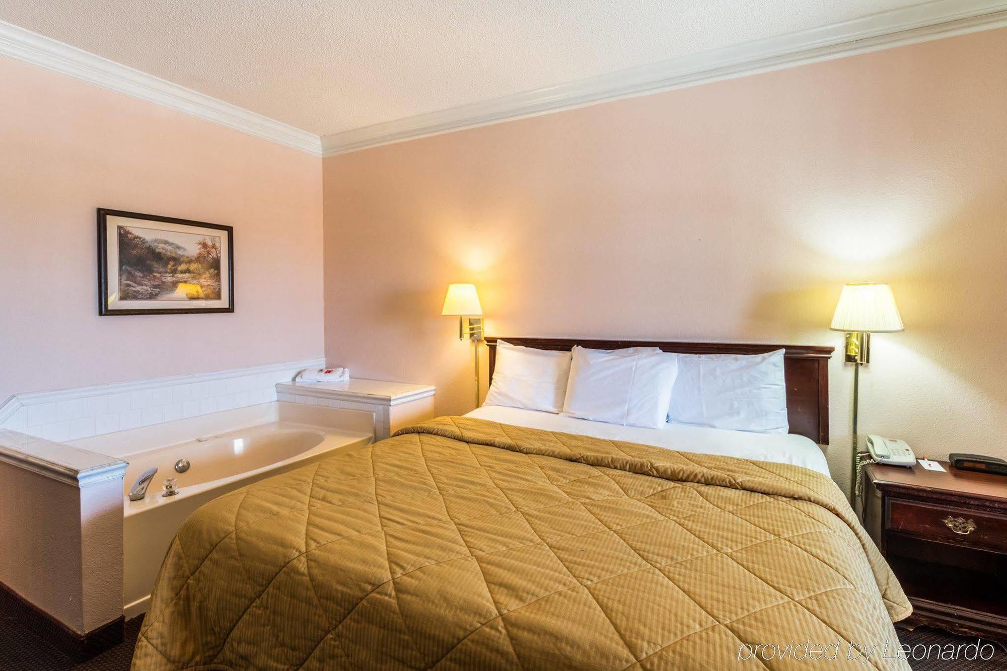 סטיבנוויל Rodeway Inn מראה חיצוני תמונה